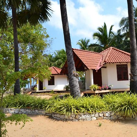 Nirukthie Beach Resort & Restaurant Kalpitiya Dış mekan fotoğraf
