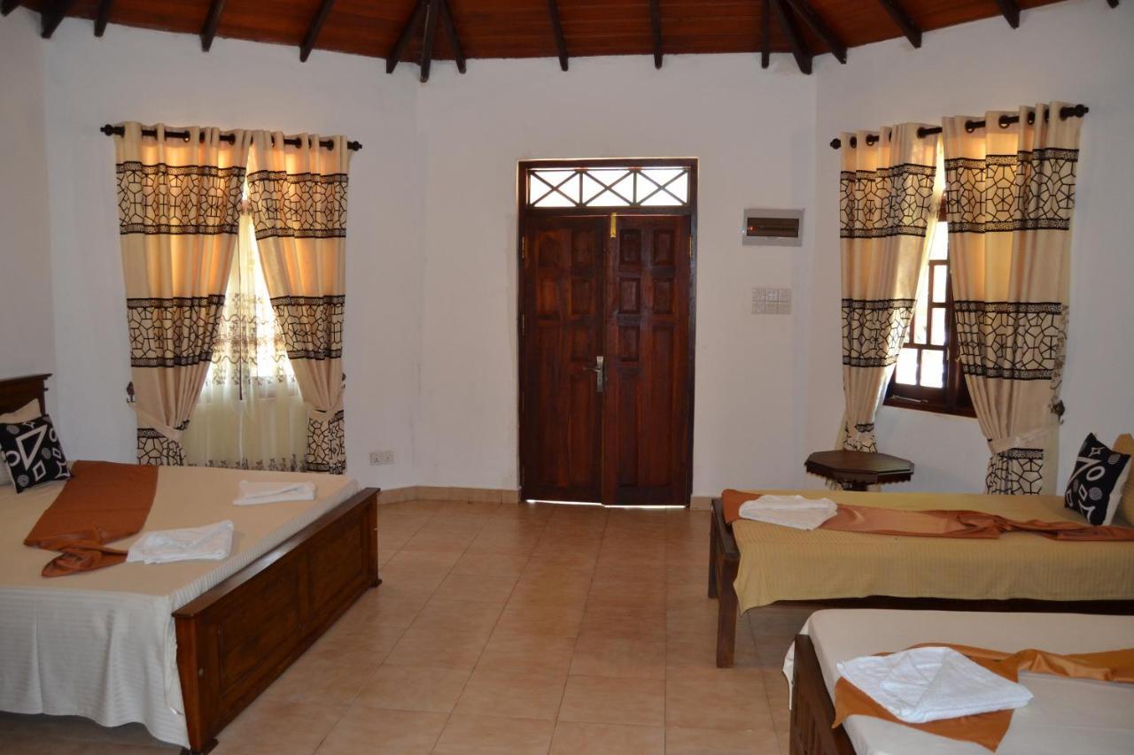 Nirukthie Beach Resort & Restaurant Kalpitiya Dış mekan fotoğraf